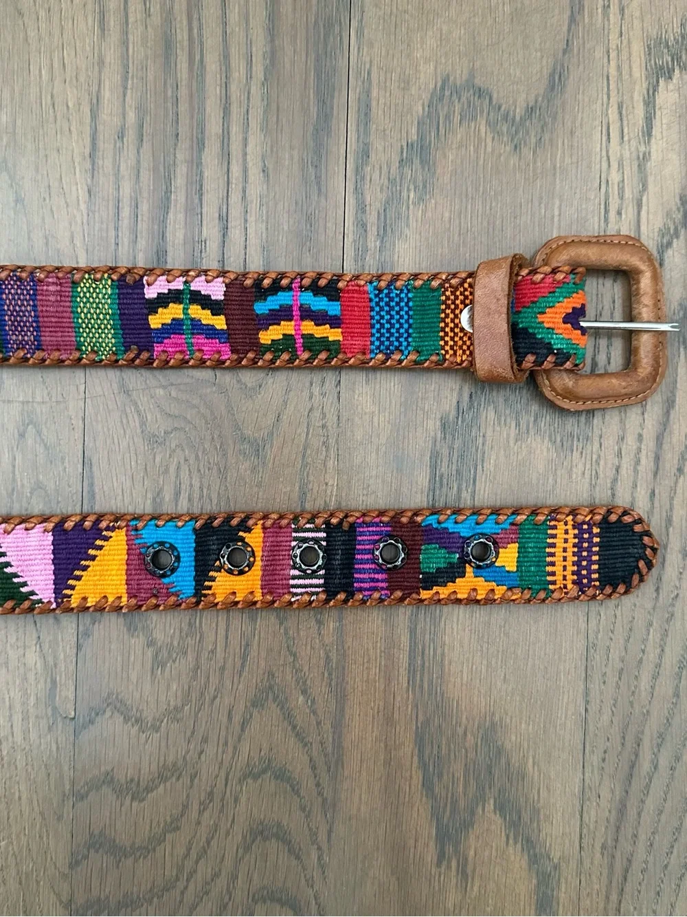 Anthropologie Vintage Embroidered Leather Belt Camel Multicolor Size 32 / M